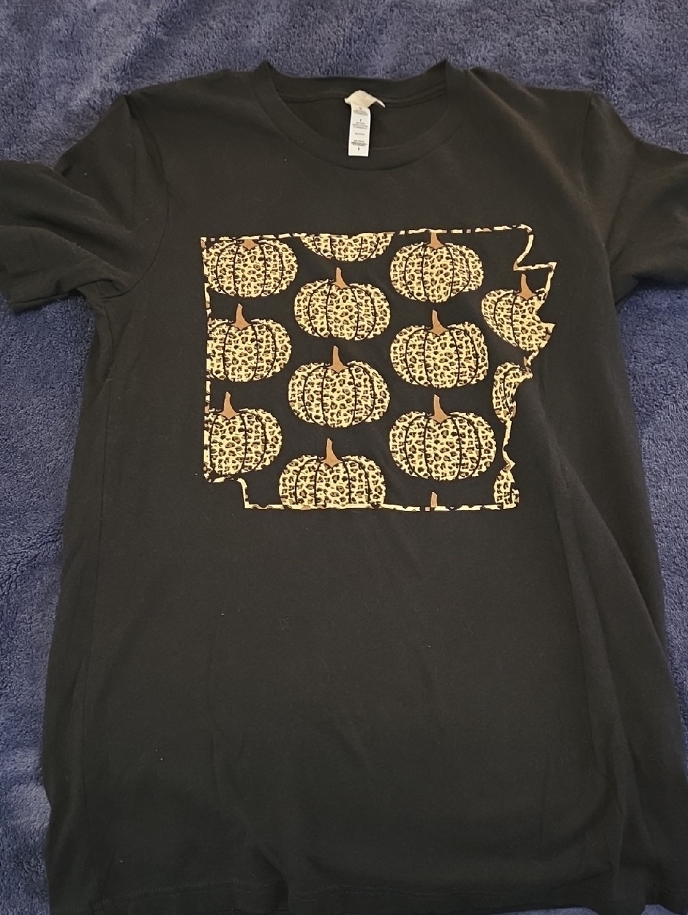 NWOT BELLA CANVAS LADIES BLACK GRAPHIC CREWNECK TEE